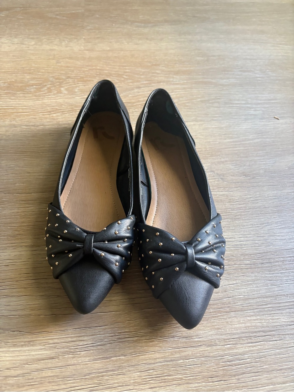 Women's Black Pointed-Toe Bow Flats with Stud Detail